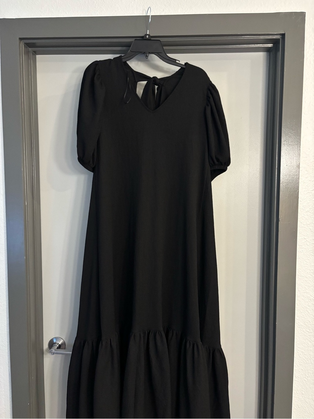 Gibson Latimer Black Maxi Dress with Puff Sleeves